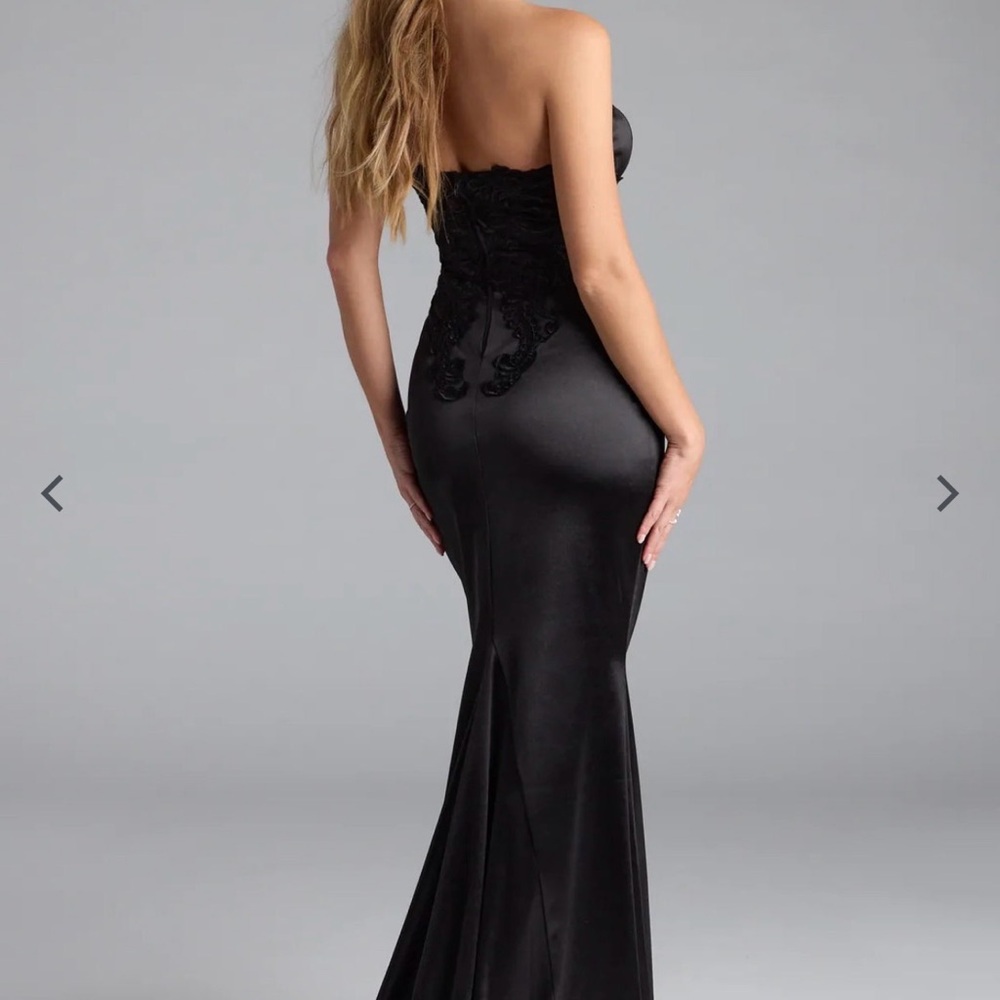 Chic Strapless Black Dress - Picture 2 of 6